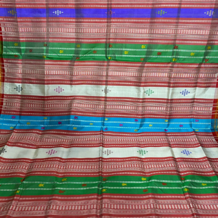 Double Aanchaal Berhampuri Silk Saree with Blouse Piece