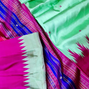 Soothing Berhampuri Double Palla Silk Saree