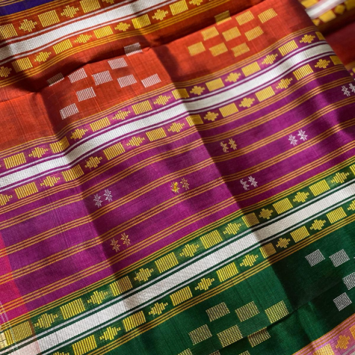 Double Aanchaal Berhampuri Silk Saree with Blouse Piece